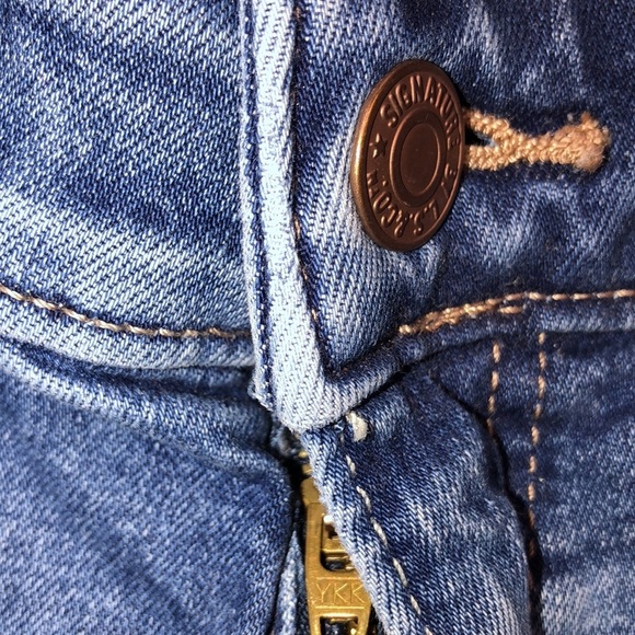 SIGNATURE LEVI STRAUSS 4/27 high rise denim shorts - Picture 4 of 9